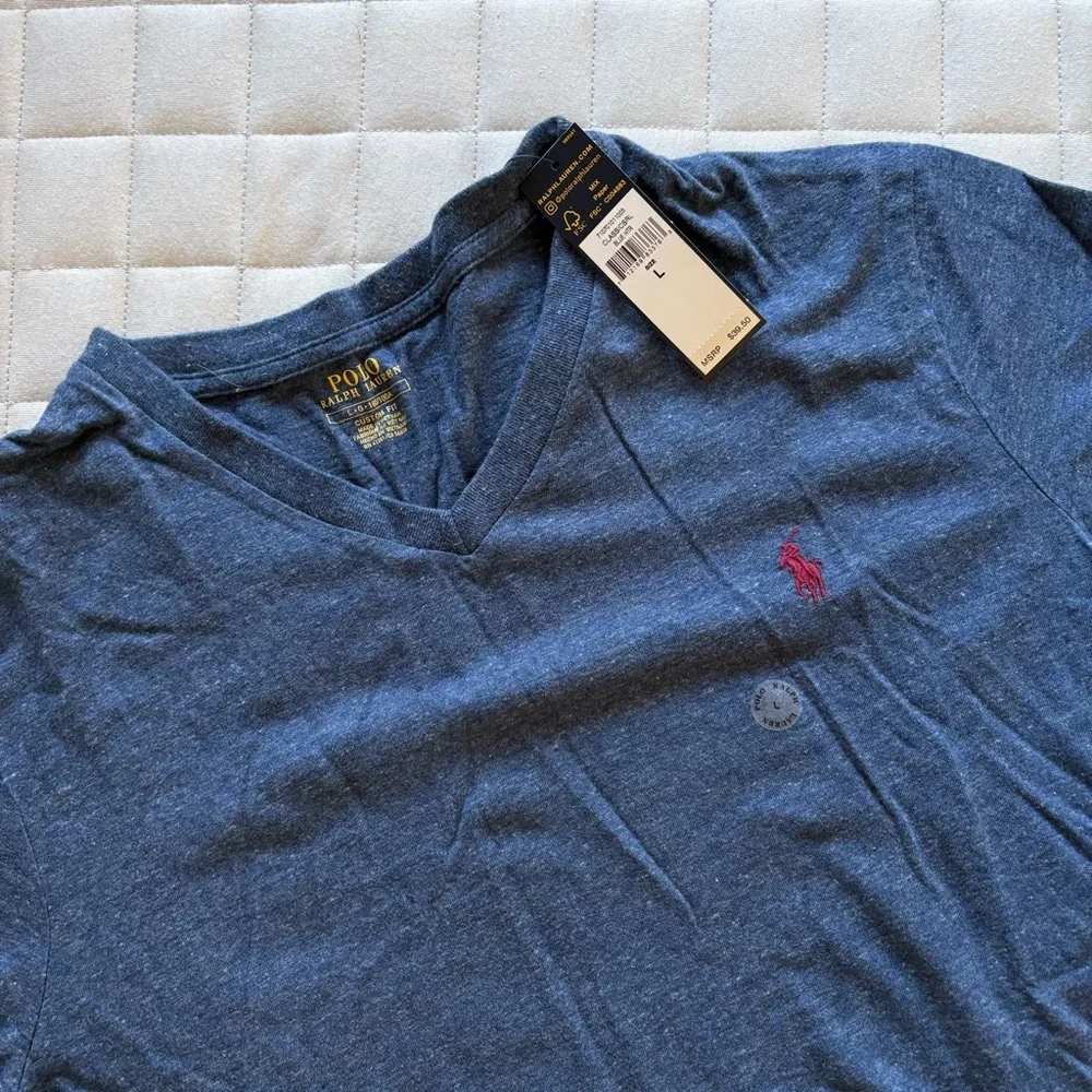 Polo Ralph Lauren Men’s Navy V-Neck Tee/T-Shirt - Picture 2 of 3